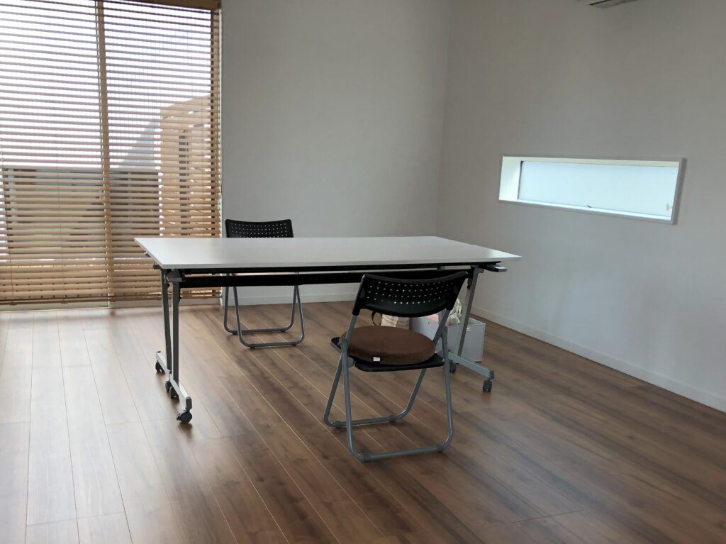 出張鑑定場所の室内の様子